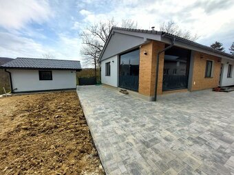 Na prenájom 4 izbový rodinný dom v Ruskove - Voľný Ihned - 11