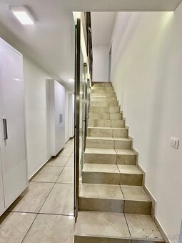 Predaj štvorizbový rodinný dom Mudroňova ulica Bratislava. - 11
