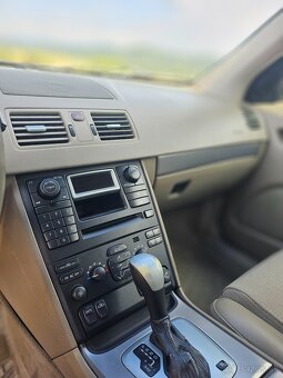 Volvo XC90 - 11
