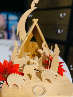 starý drevený betlehém - 11