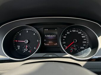 Volkswagen Passat Variant 2.0 TDi DSG 4Motion - 11