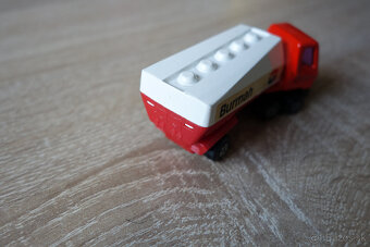 Matchbox Superfast No. 63 Freeway Gas Tanker – Burmah - 11