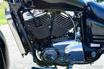 Honda Shadow Aero 1100 - 11