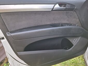 Sedacky audi q7 Sline - 11