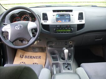 Toyota Hilux 3.0 D-4D 126Kw 4x4 A/T 5 - 11