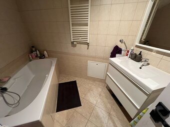 Prenájom 2 izb. byt v Centre BA, Zámocká ulica, Bratislava - 11