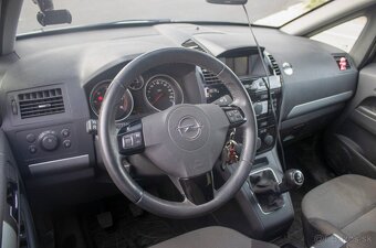 Opel Zafira 1.9 DT 88kW M6 - 11