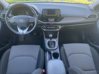 Hyundai i30 Com. 1.6CRDi 85kW 1.maj. ČR DPH - 11