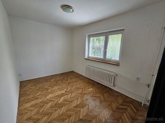 Predaj murovaného dvojpodlažneho rod.domu - Budatín, Žilina - 11