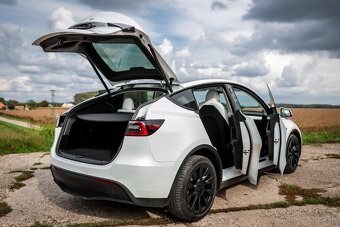 TESLA MODEL Y DualMotor Long Range 378KW 79500km - 11