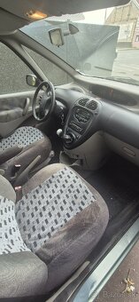 Citroen Xsara Picasso - 11