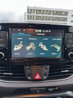 Hyundai I30N PERFORMANCE manuál - 11