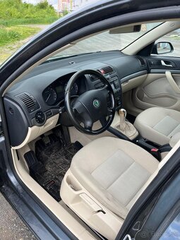 Škoda Octavia 2.0 TDI Elegance - 11