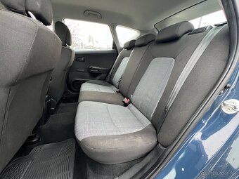 Kia Ceed 1.6 benzín, 91kW, MT/6, rok:02.2012. - 11