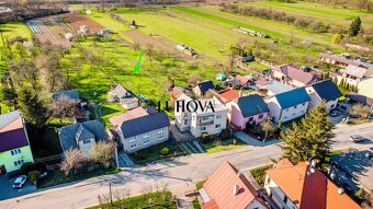 Rodinný dom s krásnou záhradou - 11