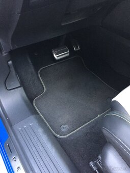 Peugeot e2008 GT, NEW 04/2021 Electric 100kW, 50kWh - 11