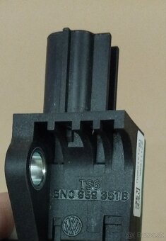 senzor airbagu Superb 2 - 11