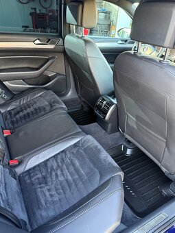Volkswagen Passat Variant 2.0 TDi DSG R-line - 11