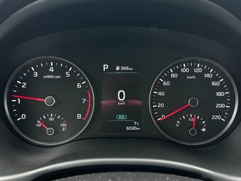 Kia Stonic 1.0 T-GDi A/T v ZÁRUKE, r.v.: 2023 - 11