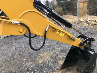 Pásový báger CAT 304Ccr. - 11