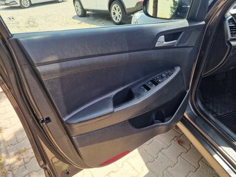 Hyundai Tucson 1.7 CRDi Style 7DCT 141k (diesel) kup. SR - 11