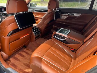 BMW M760Li - 11