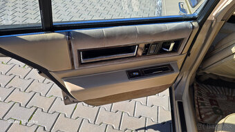 Cadillac Deville Sedan de Ville - 11