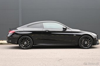 Mercedes-Benz C 250 Coupe AMG Night Edition - 11
