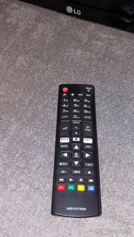 LG 43" LCD Smart TV (LG 43LH570V) - 11