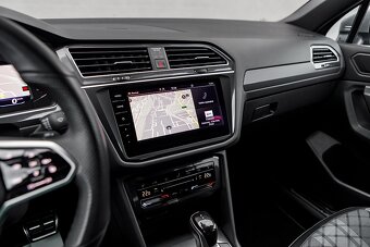 Volkswagen Tiguan Allspace R-line 2.0TDI 147kW DSG7 05/2022 - 11