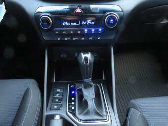 HYUNDAI TUCSON 2.0 CRDI 4WD AUTOMAT DIESEL - 11