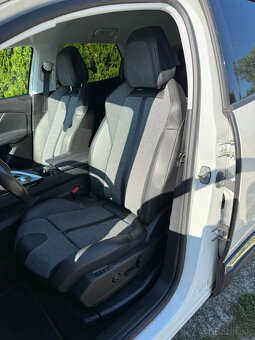 Peugeot 3008 1.5. BlueHdi 96kw automat 2019 - 11