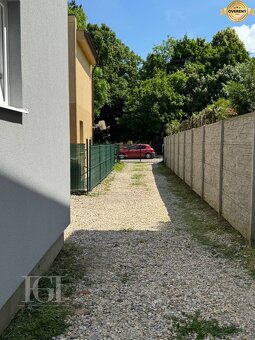 PREDAJ | 3 izbový byt s terasou, parking - 11