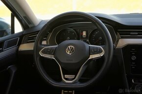 Volkswagen Passat Alltrack 2.0 TDI SCR 4Motion DSG - 11