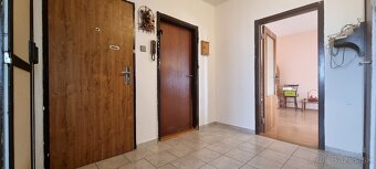 NOVINKA I  TICHÝ 4i. BYT S LOGGIOU A S GARÁŽOU / BRATISLAVA. - 11