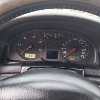 Predám volkswagen passat 5.5 - 11