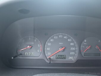 Volvo S40 1.9di - 11