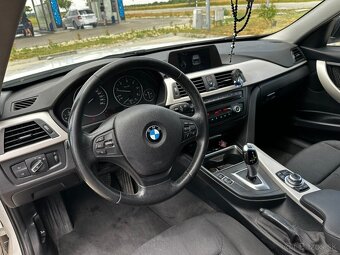 BMW 316d Touring - 11