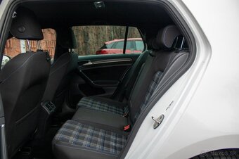 Volkswagen Golf GTE 1.4TSI Hybrid - 11