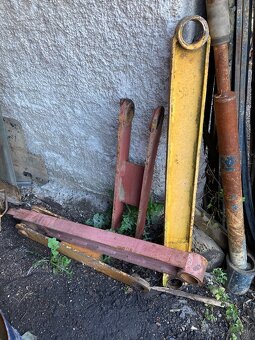 Predám diely na nakladač hon un 053 - 11