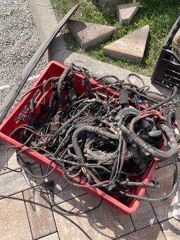 Predám náhradné diely na octavia 1 - 11