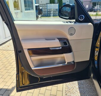 LAND ROVER RANGE ROVER 3.0L AUTOBIOGRAPHY /MOŽNÝ ODPOČET DPH - 11