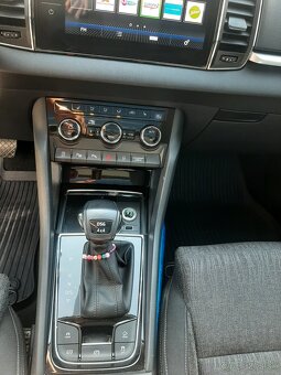 skoda karoq  2tdi 4x4 dsg - 11