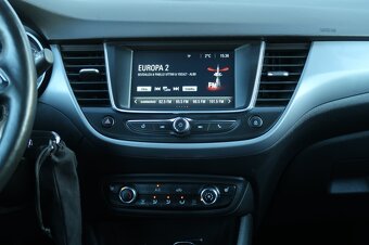 Opel Crosland X1,2 benzín - 11