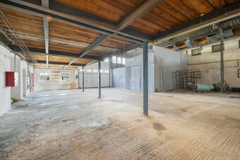 Skladové priestory, kancelárie na predaj - 11