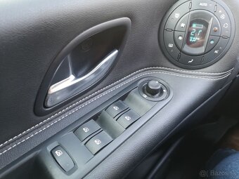 Renault Espace 2,0 dCi 110KW 7 míst - 11