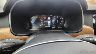 VOLVO S90 inscription - 11