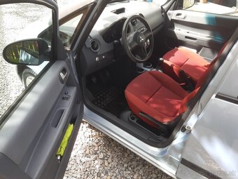 Mitsubishi colt 1.1 benzín 55 kw - 11