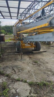 Predám šikovný stavebný Žeriav Potain HD10A - 11