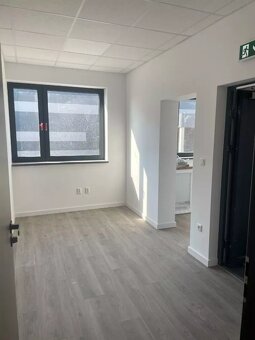 Administratívno - skladový priestor - 11